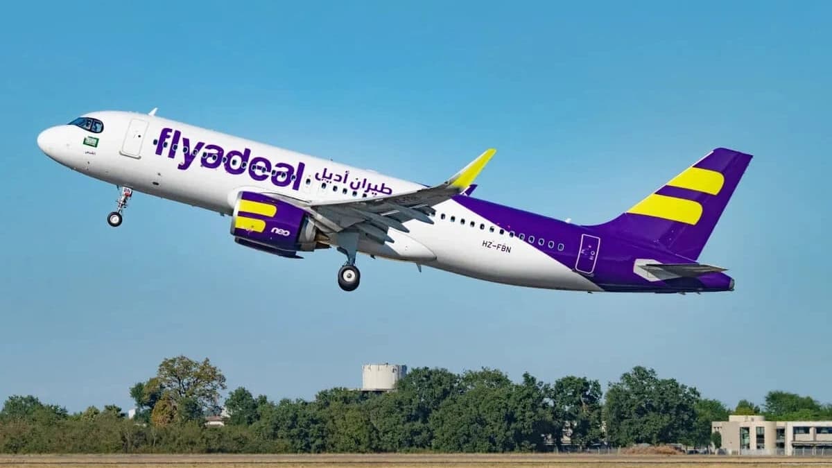 صورة إرشيفية لطائرة تابعة لطيران أديل وهي إحدى الشركات التي تقدم أرخص تذاكر طيران من السعودية إلى مصر بمناسبة يوم التأسيس السعودي 