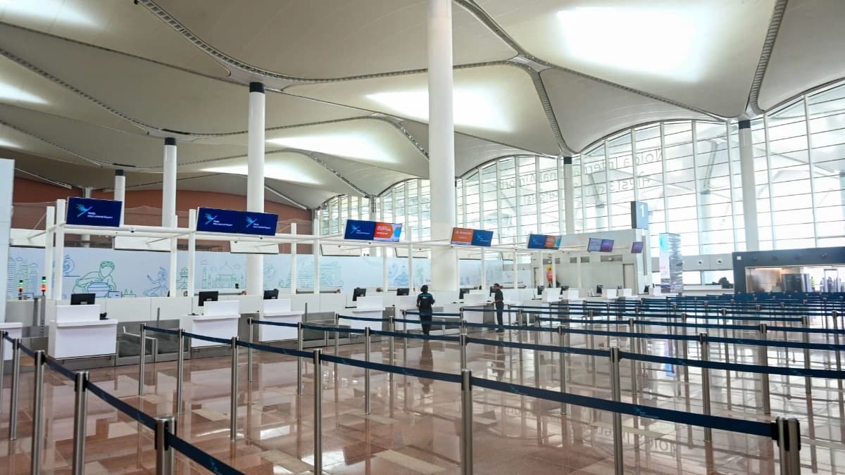 مطار نويدا الدولي - नोएडा अंतर्राष्ट्रीय हवाई अड्डा