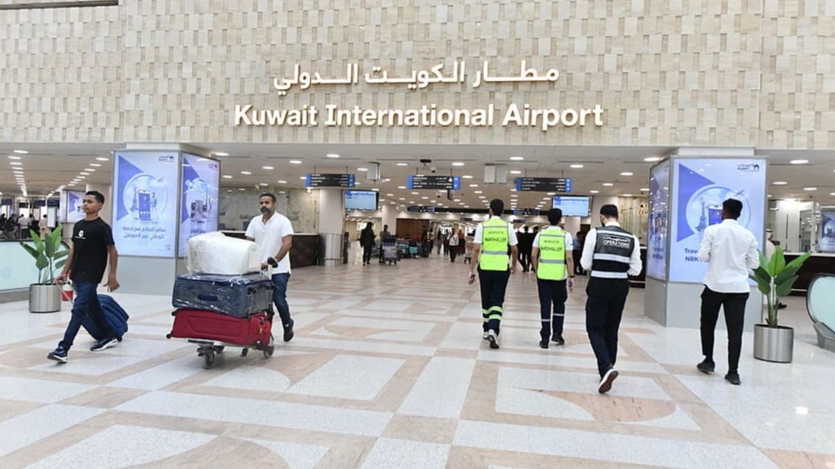 بعد الإغلاق المؤقت للمجال الجوي الكويتي صباح اليوم.. هل مطار الكويت مفتوح الآن؟