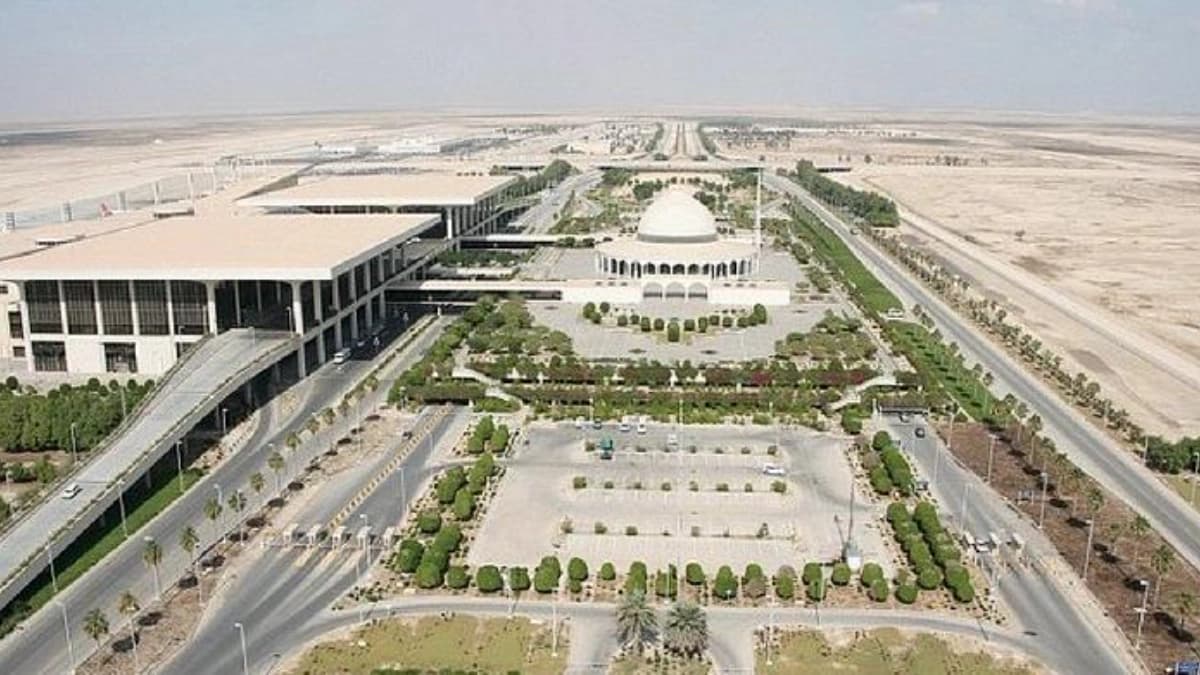 أكبرها حاليًا مطار الملك فهد.. تعرف على قائمة المطارات السعودية 2026