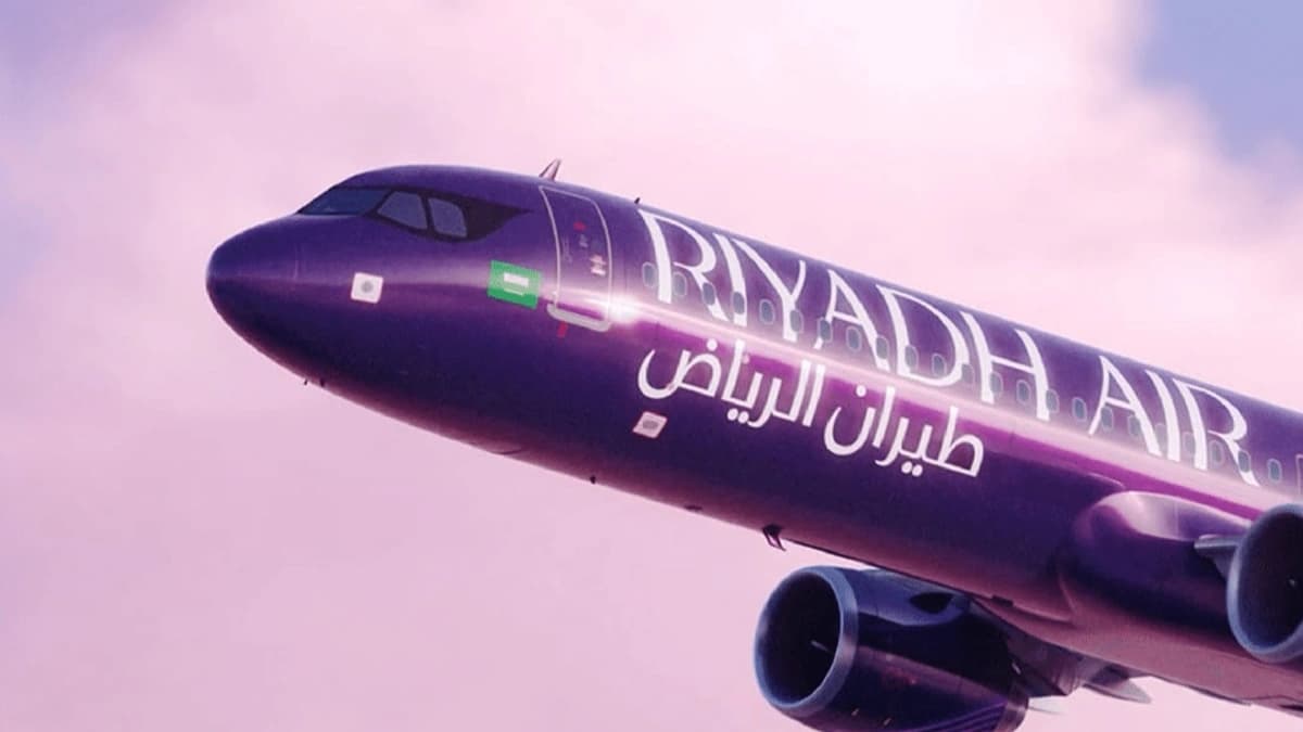 حرب الناقلات الجديدة: كيف غيّرت طيران الرياض قواعد تسعير التذاكر في الشرق الأوسط؟