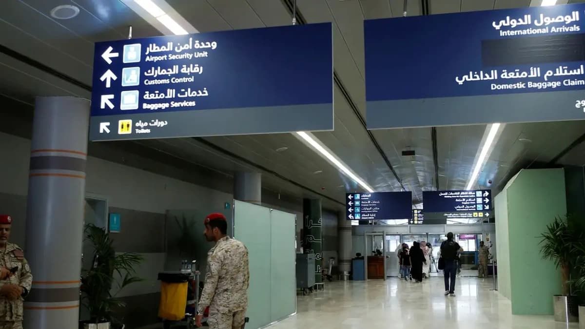صورة إرشيفية - أكد عدد من النشطاء السعوديين أن حركة الطيران في مطار أبها تعمل بشكل طبيعي
